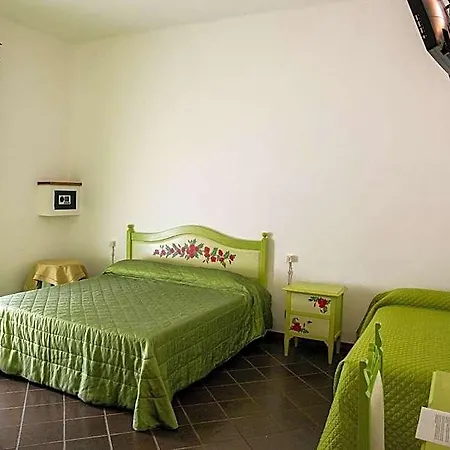 Apartmán La Food & Drink For Rent - No Reception - *